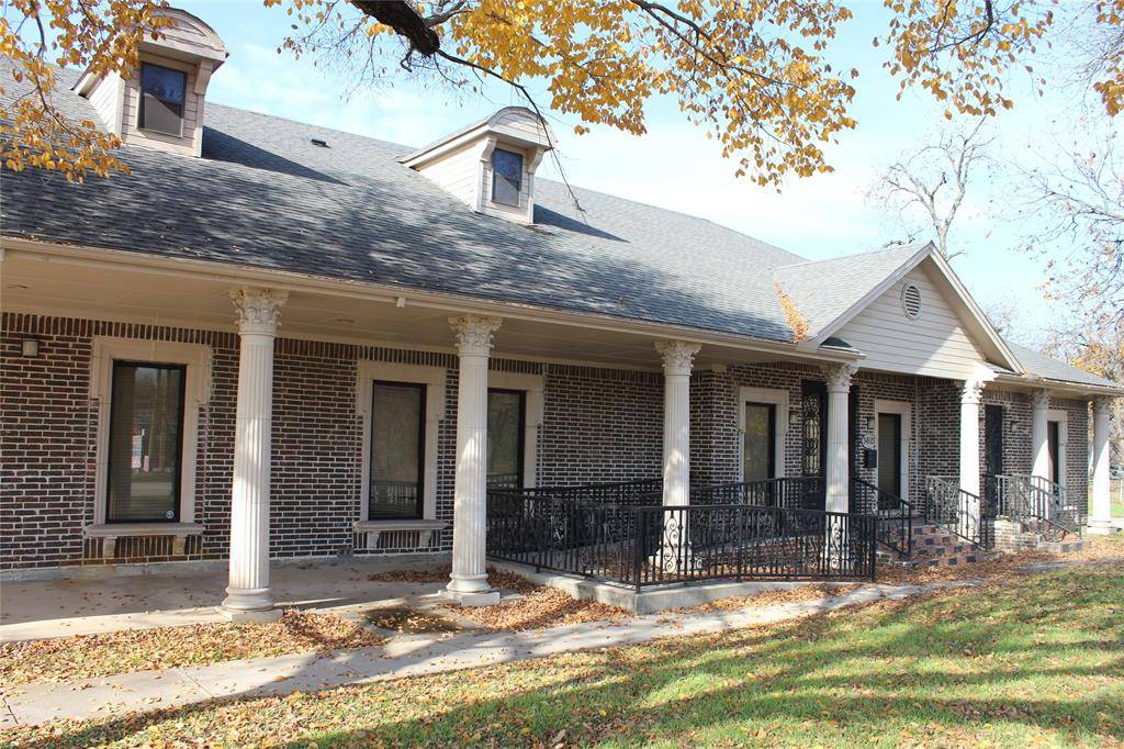 Fort Worth, TX 76111,3403 N Beach Street