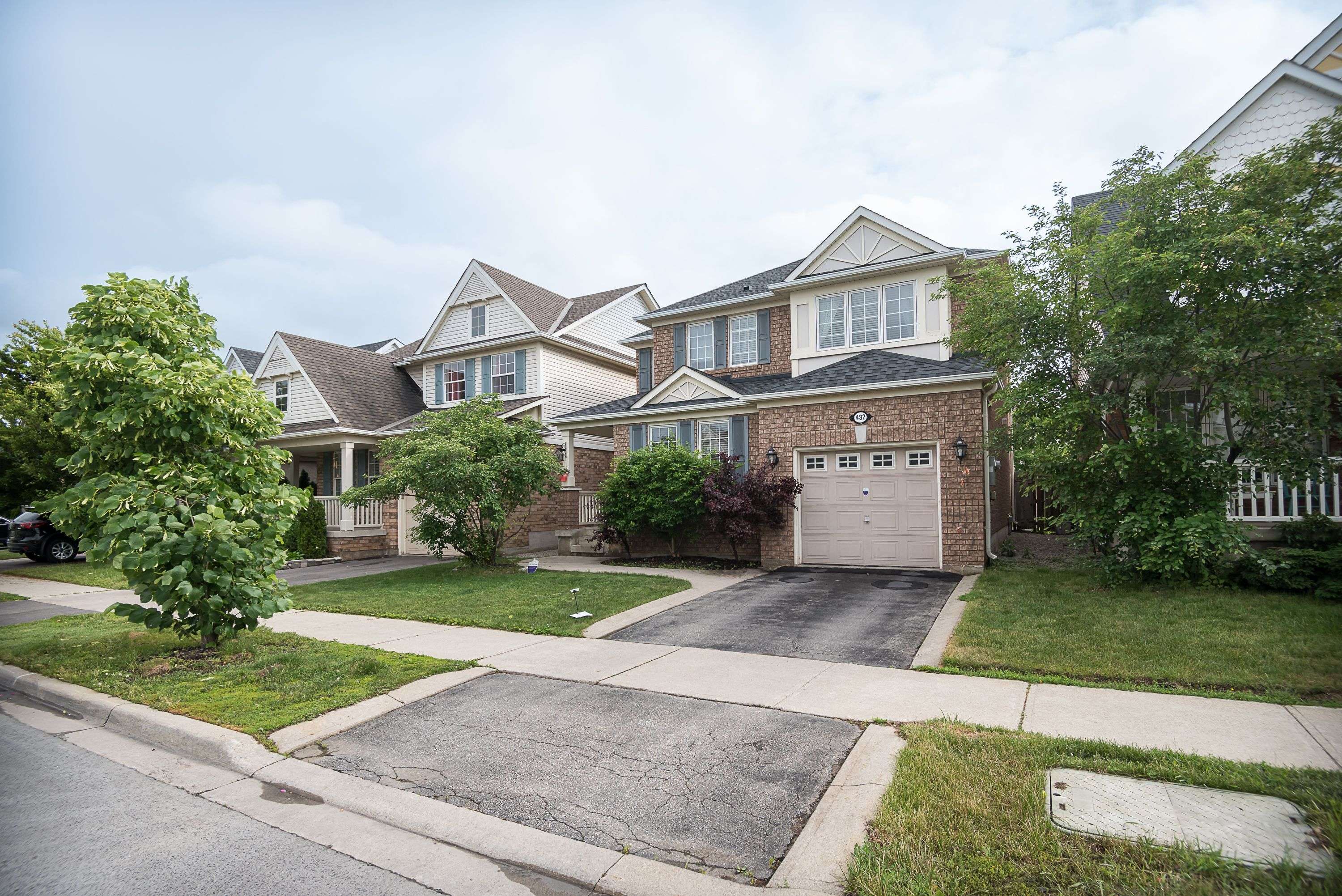 Milton, ON L9T 5K1,482 Trudeau DR