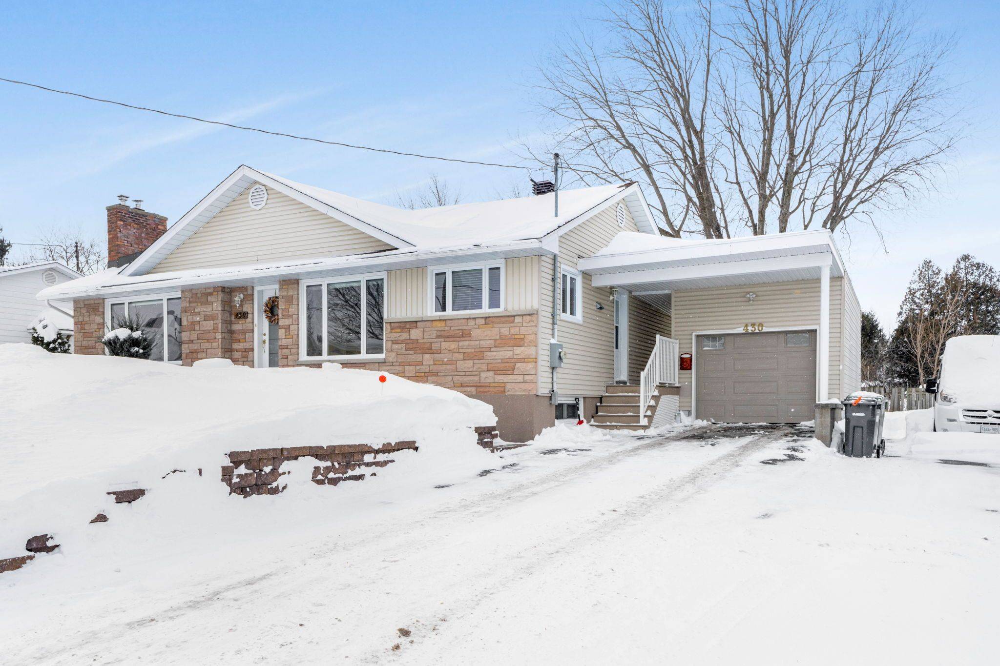 Hawkesbury, ON K6A 1M9,430 Lafleche RD