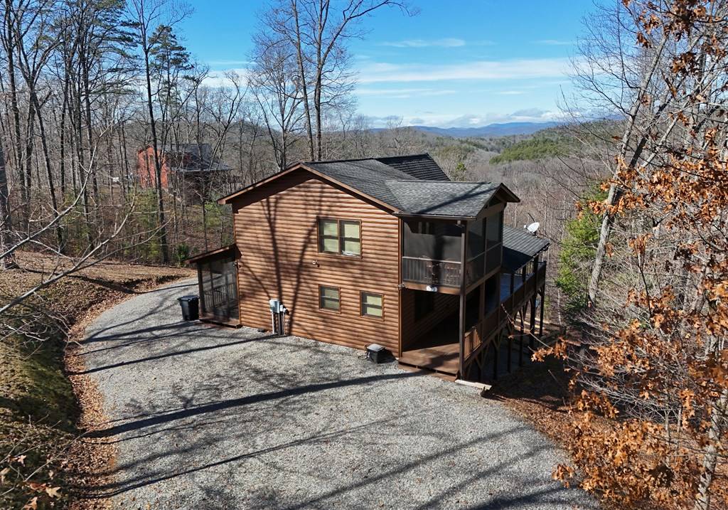 Brasstown, NC 28902,122 Weber Way Circle