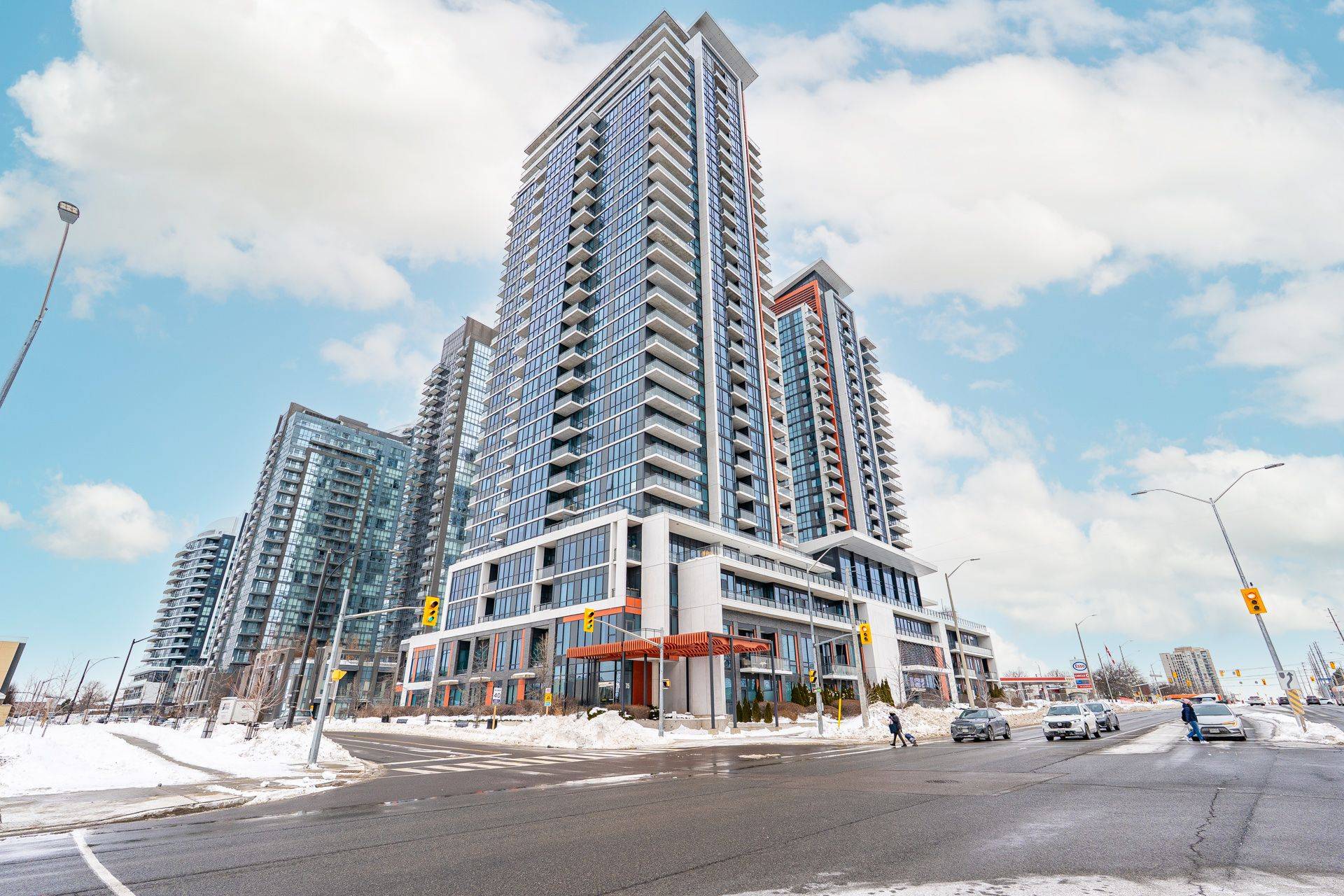 Mississauga, ON L5R 0E4,55 Eglinton AVE W #1001