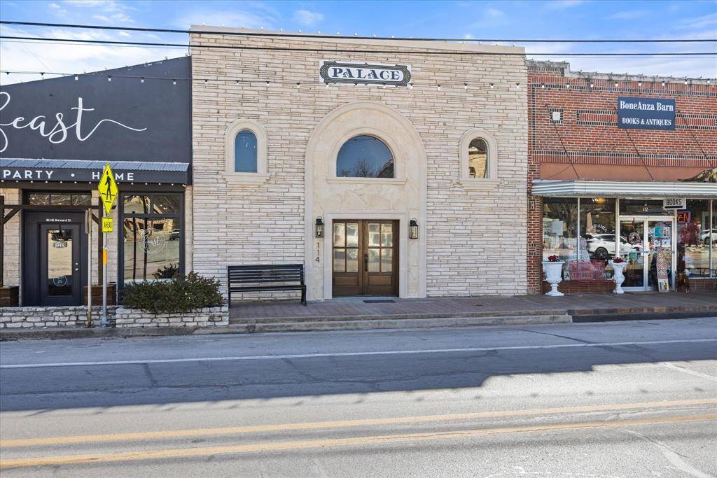 Glen Rose, TX 76043,114 Barnard Street