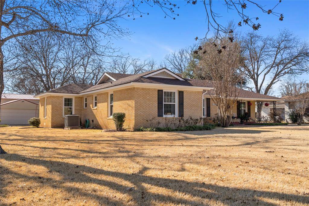 Brownwood, TX 76801,2211 Belmeade