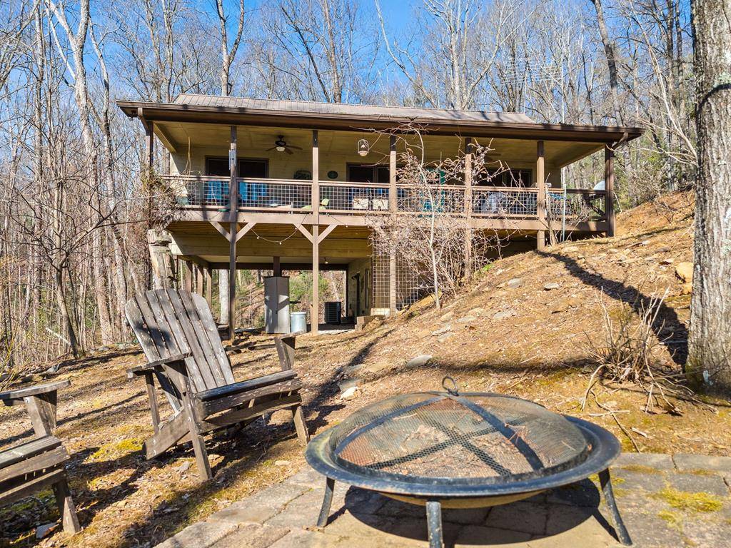 Ellijay, GA 30540,594 Creekside Road