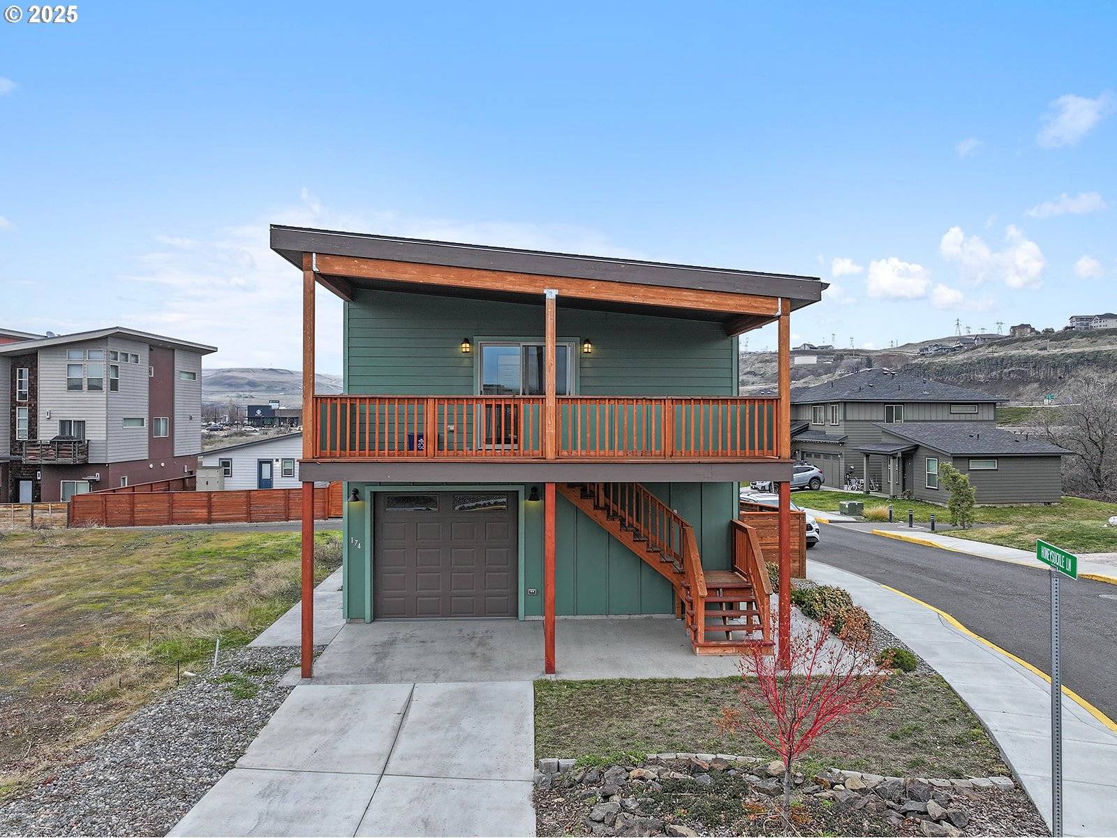 The Dalles, OR 97058,174 BLUE HERON CT