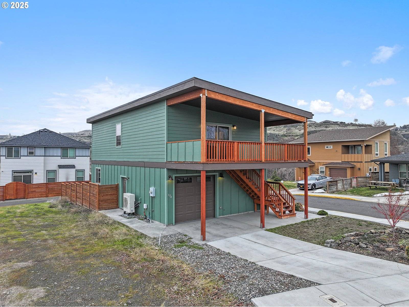 The Dalles, OR 97058,174 BLUE HERON CT