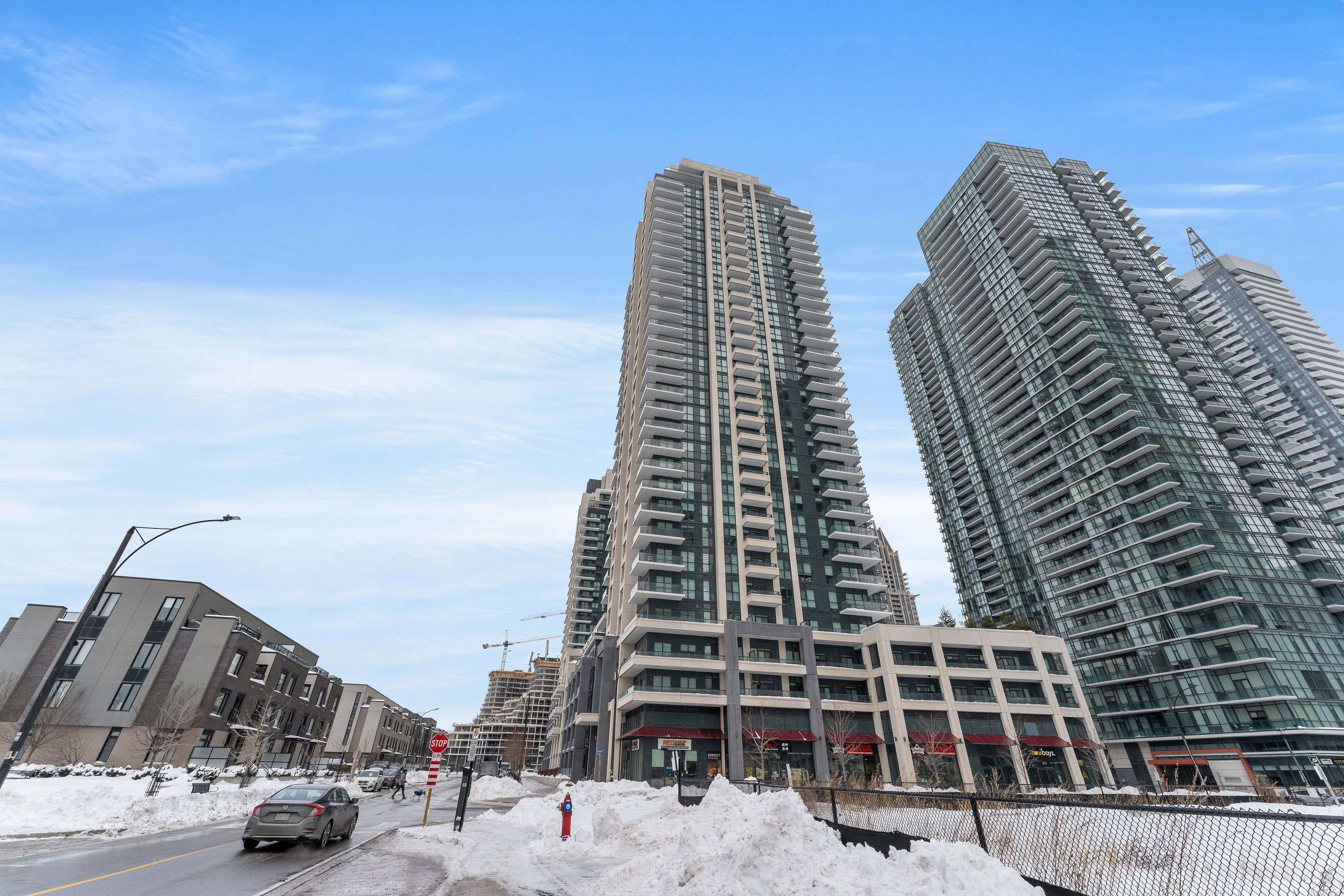 Mississauga, ON L5B 0K8,4055 Parkside Village DR #1721