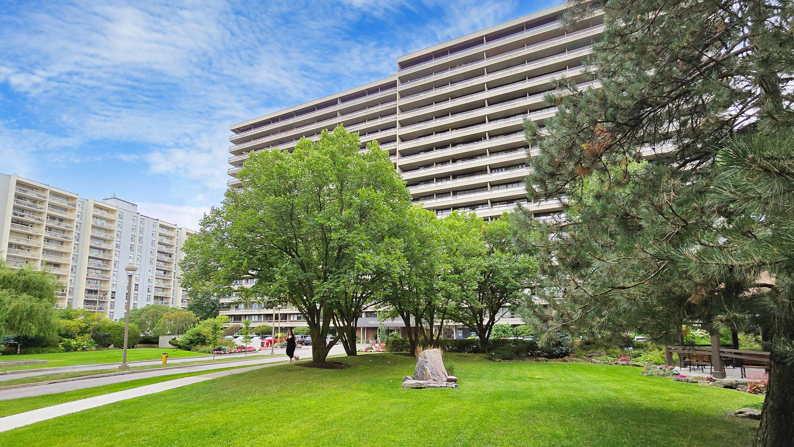 Markham, ON L3T 4V9,8111 Yonge ST #303