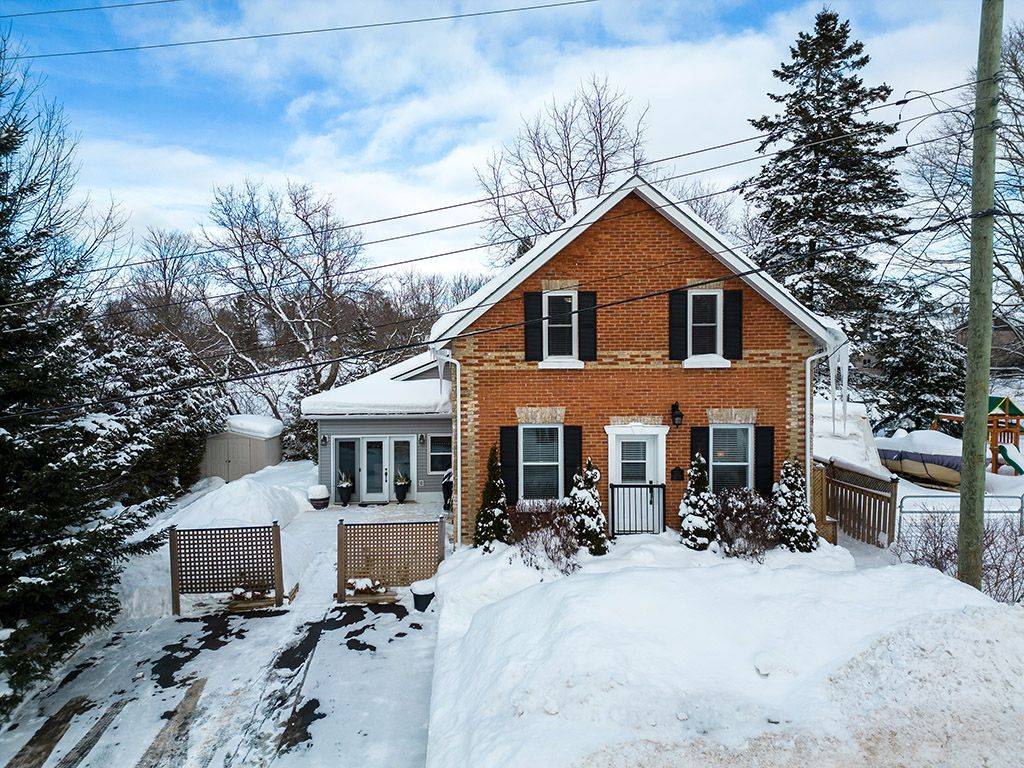 Grey Highlands, ON N0C 1E0,8 LEVITTA ST