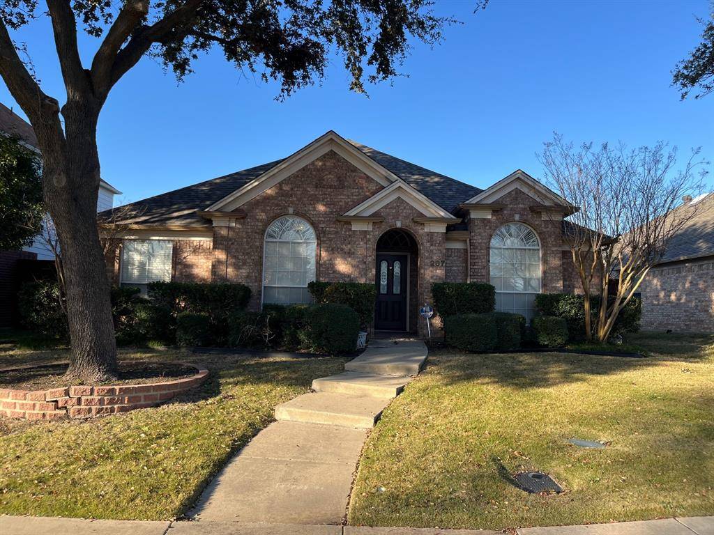 Irving, TX 75063,207 Howley Court