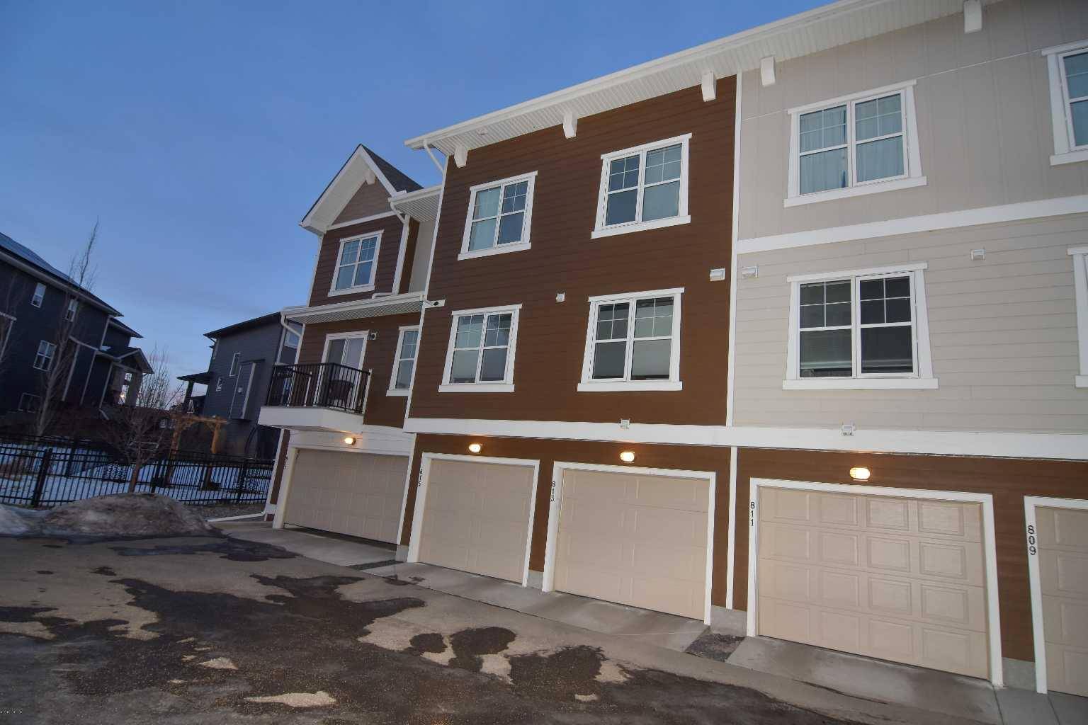 Calgary, AB T3M 2V5,813 Cranbrook WALK SE