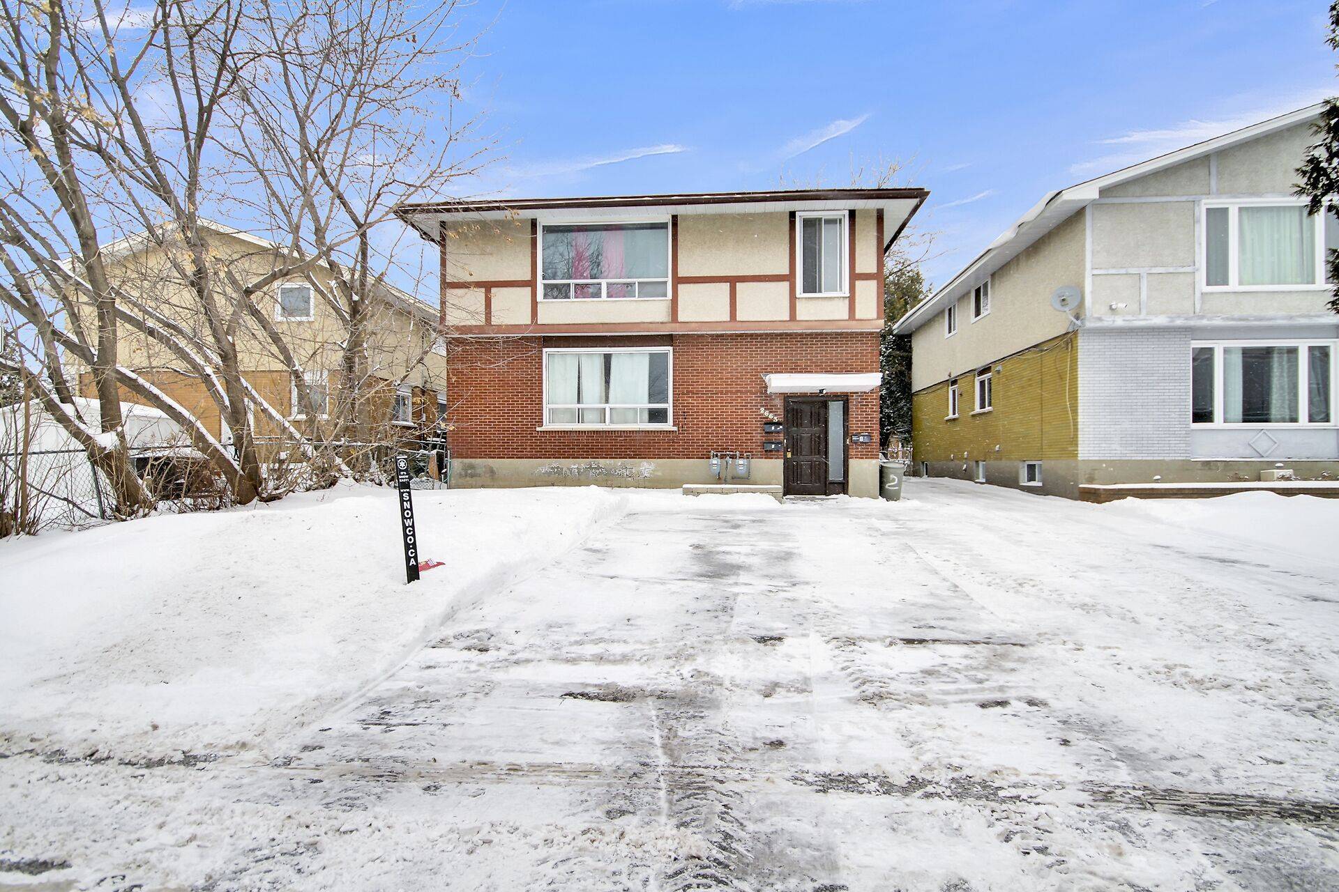 Britannia - Lincoln Heights And Area, ON K2B 7C8,2663 Priscilla ST