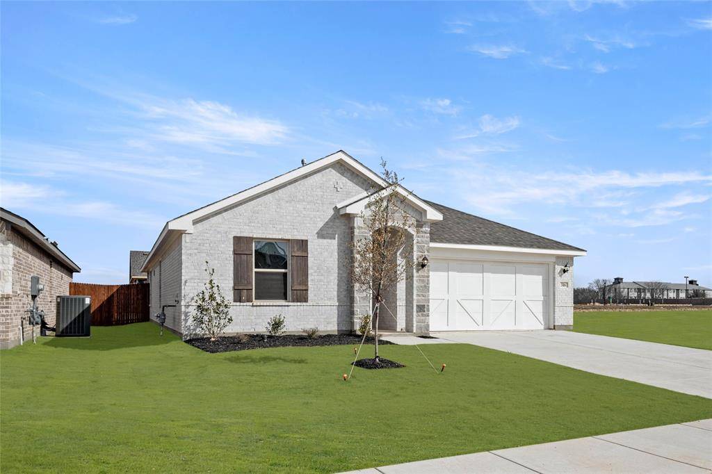 Cleburne, TX 76036,316 Camryn