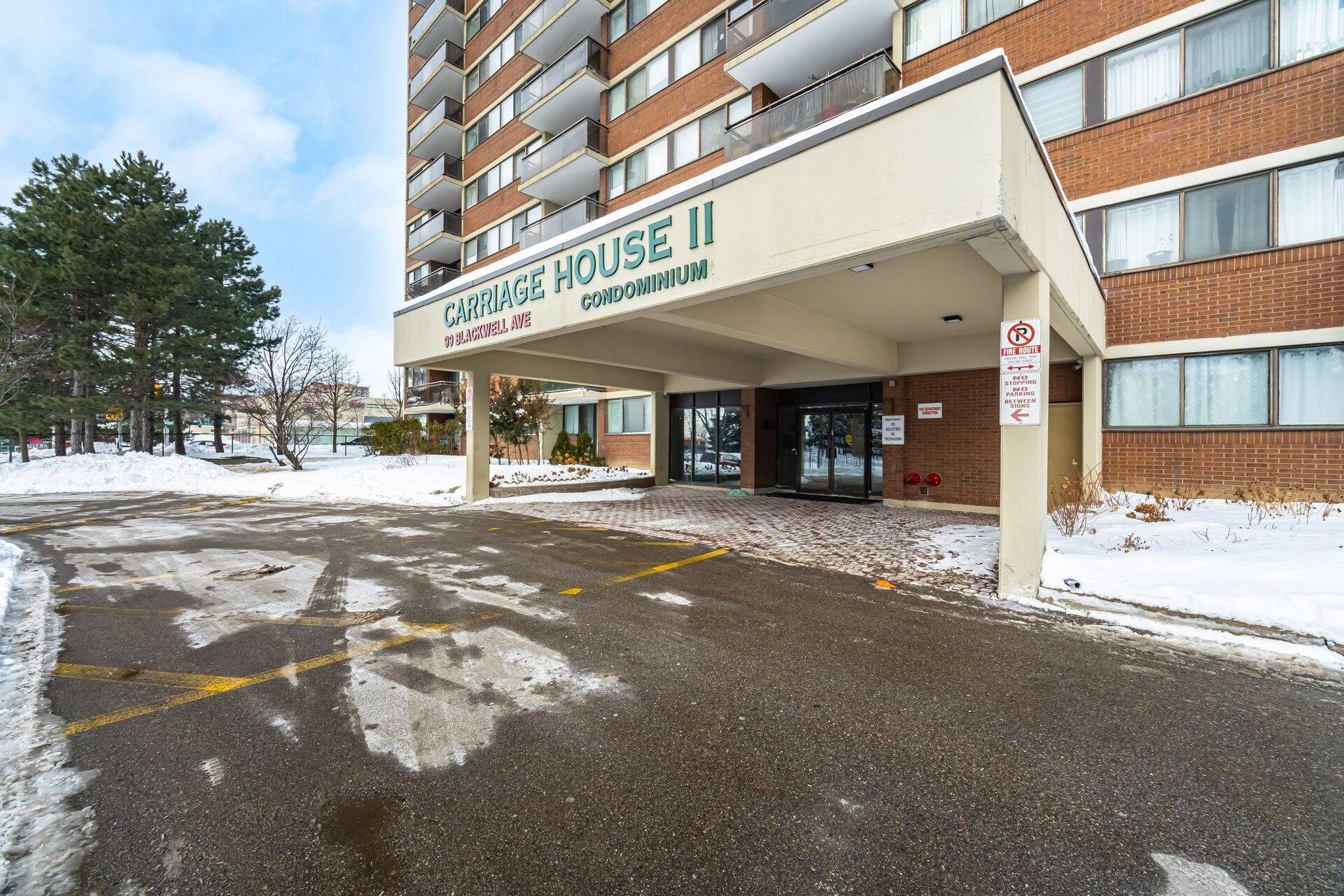 Toronto E11, ON M1B 3R5,99 Blackwell AVE #208