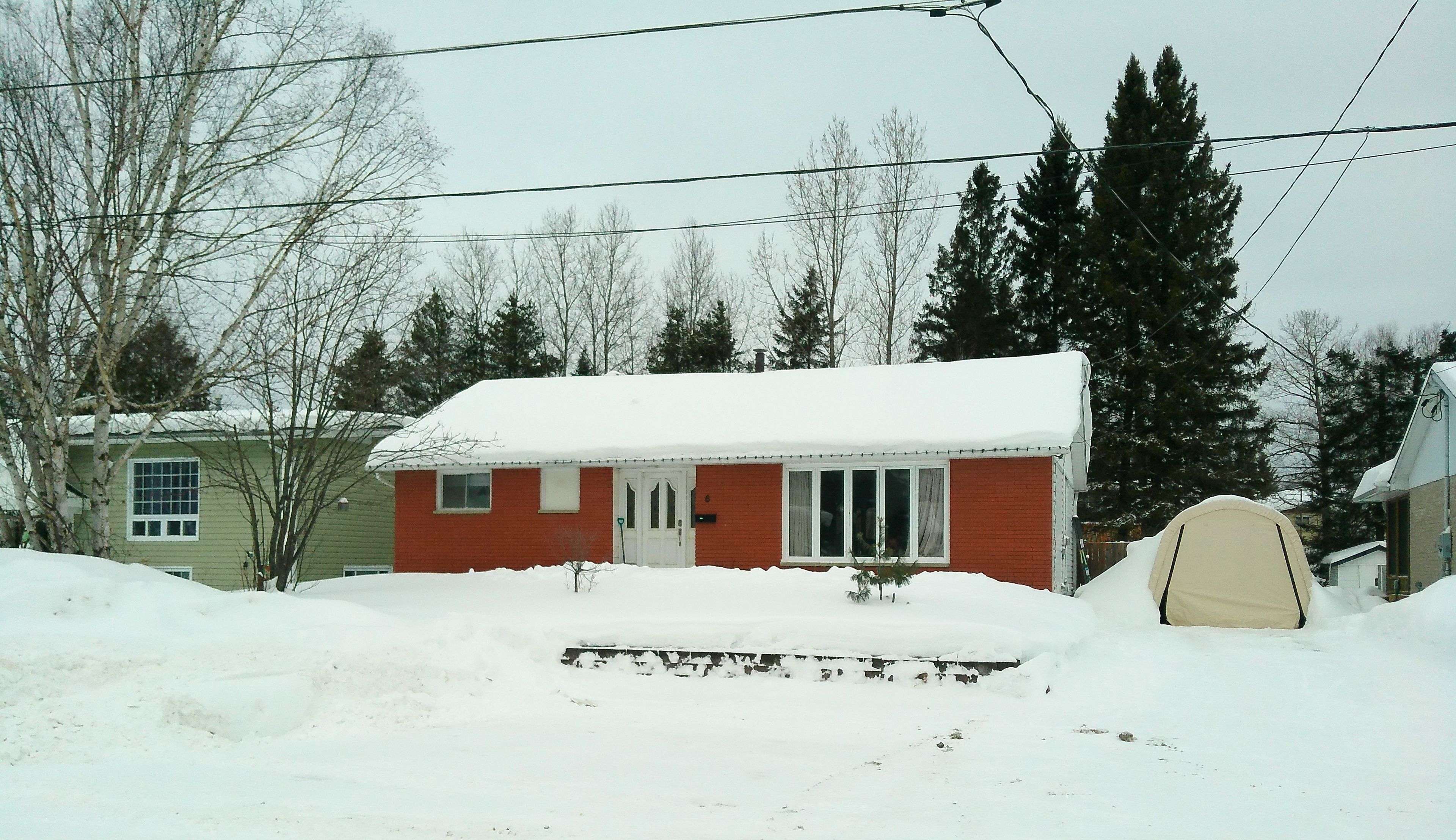 Kirkland Lake, ON P2N 1B4,6 Harding AVE