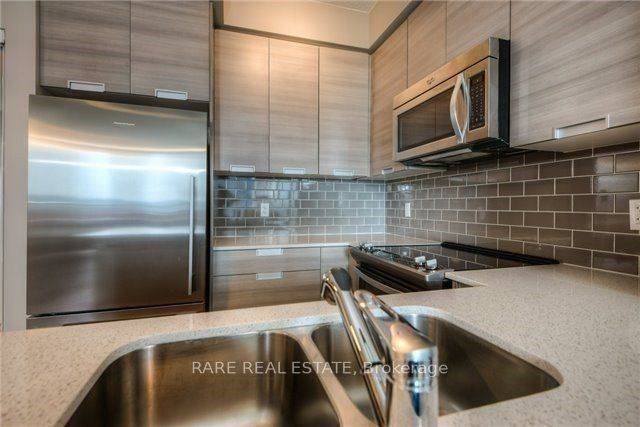 Mississauga, ON L5R 0E4,55 Eglinton AVE W #801