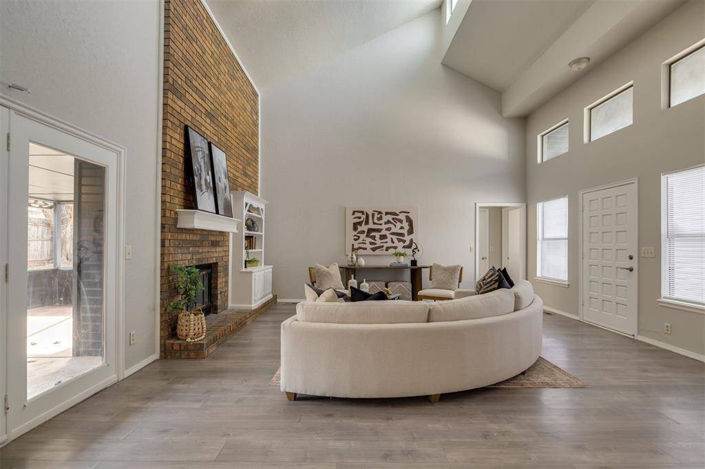 Edmond, OK 73013,2000 Sandy Creek Trail