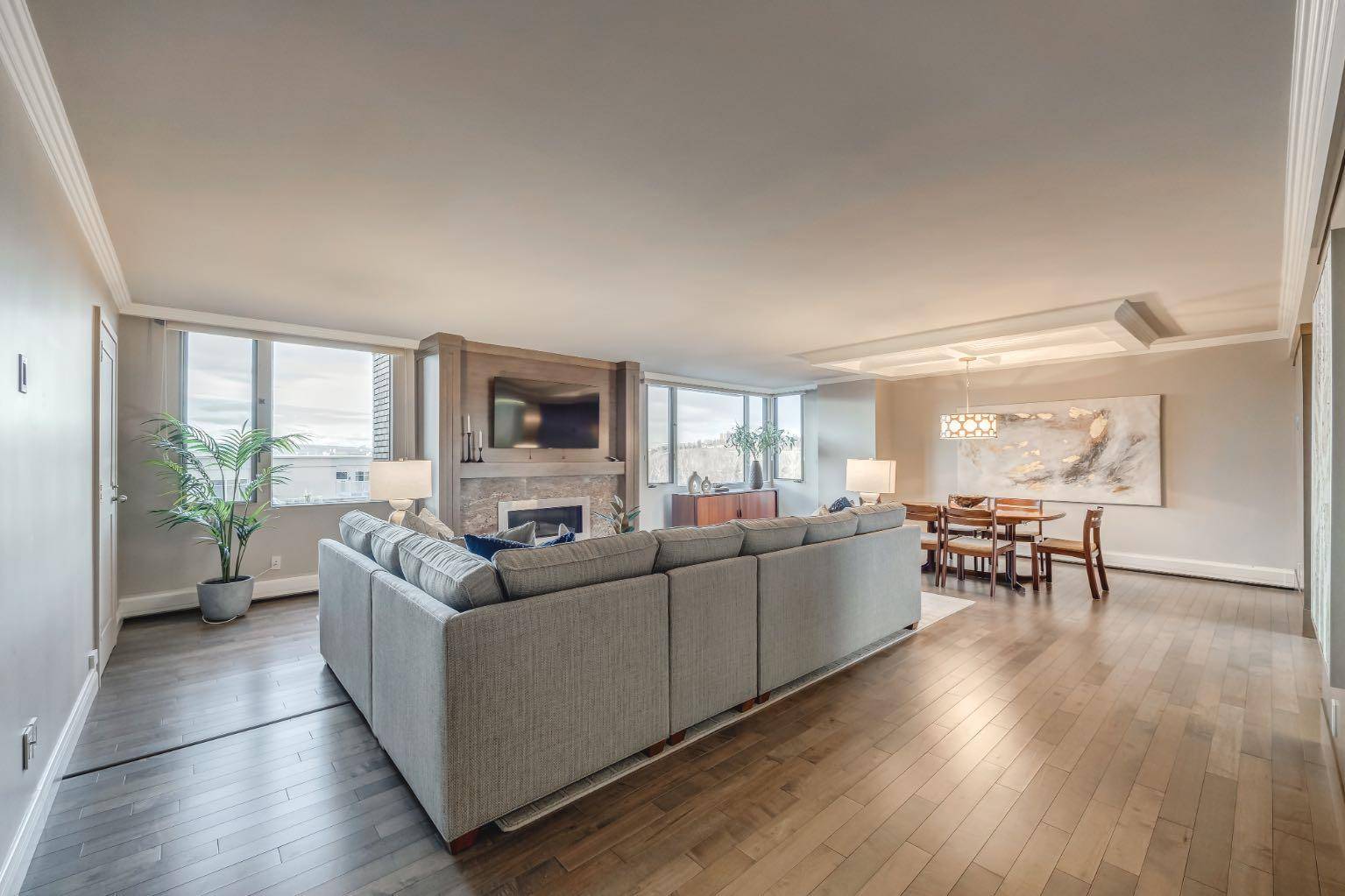 500 Eau Claire AVE SW #702E, Calgary, AB T2P3R8