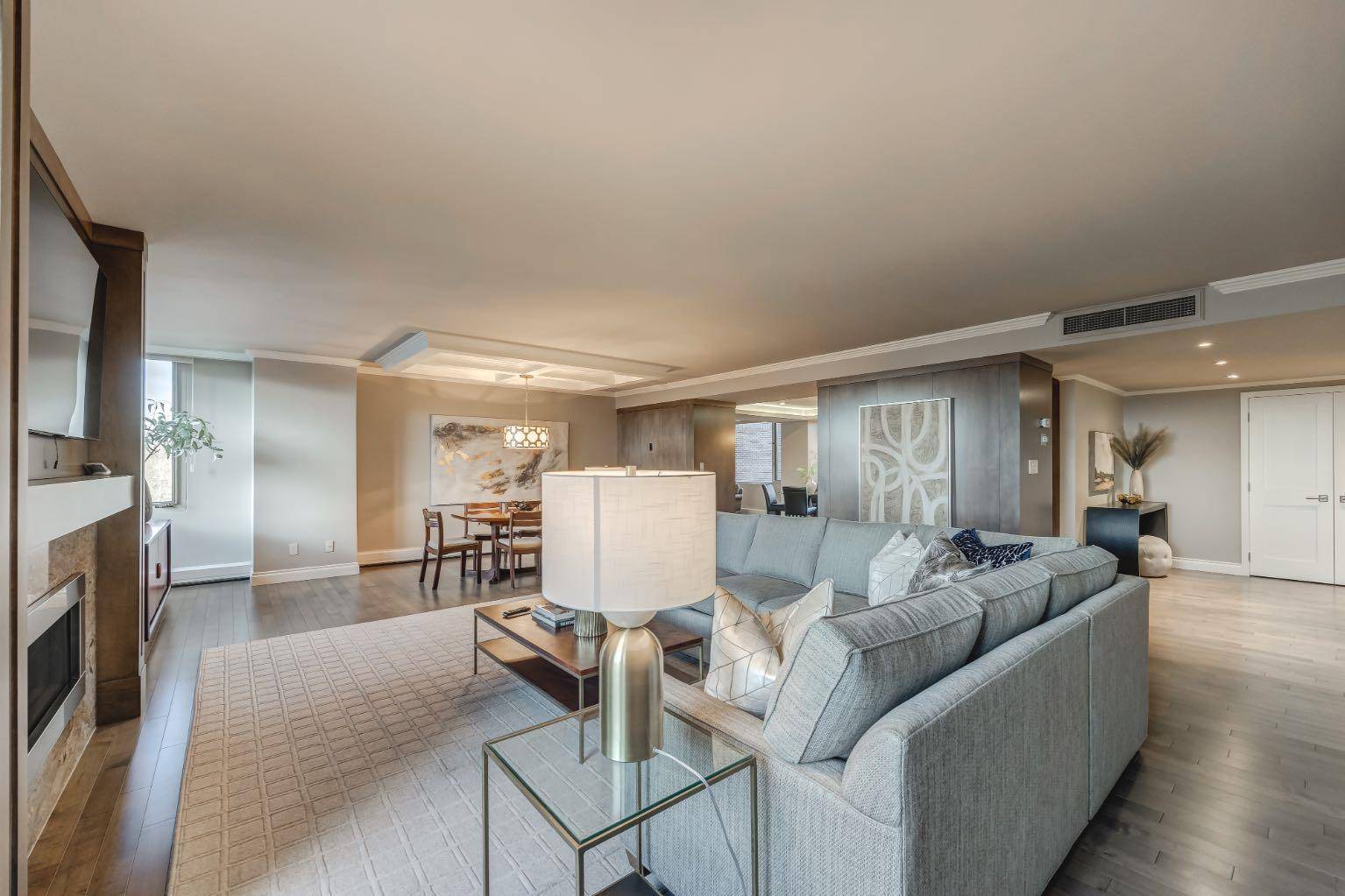 500 Eau Claire AVE SW #702E, Calgary, AB T2P3R8