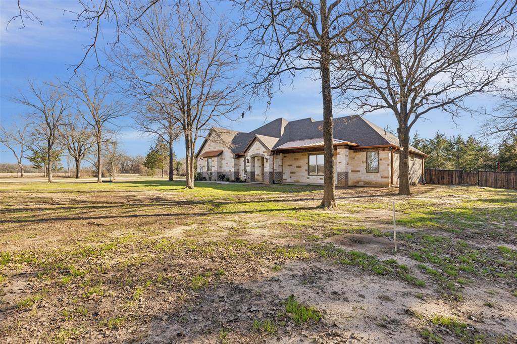 Grandview, TX 76050,10500 County Road 106A