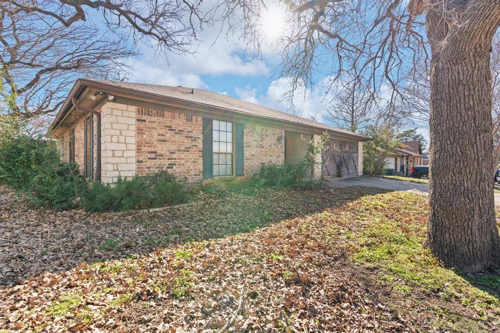 Burleson, TX 76028,944 Springhill Drive