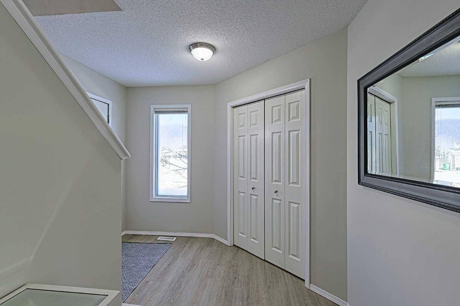 Calgary, AB T3M 1A7,2 Cranfield CRES SE