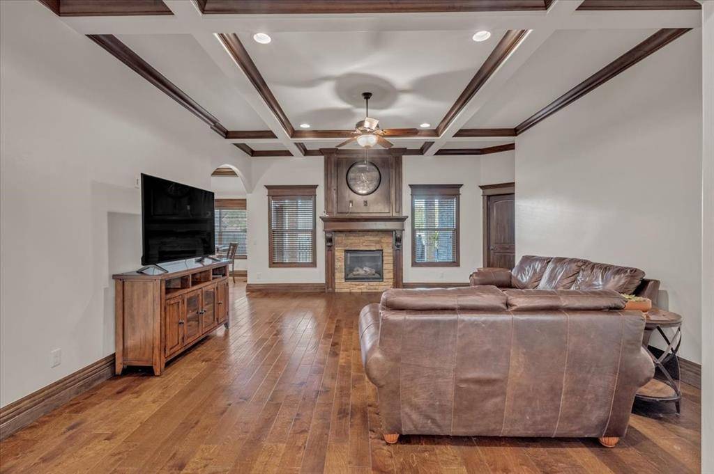 Edmond, OK 73034,5817 Hardwick Lane