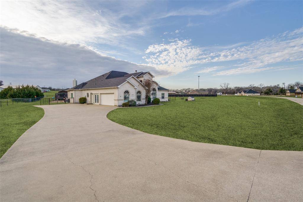 Cresson, TX 76035,169 S Bear Creek Lane