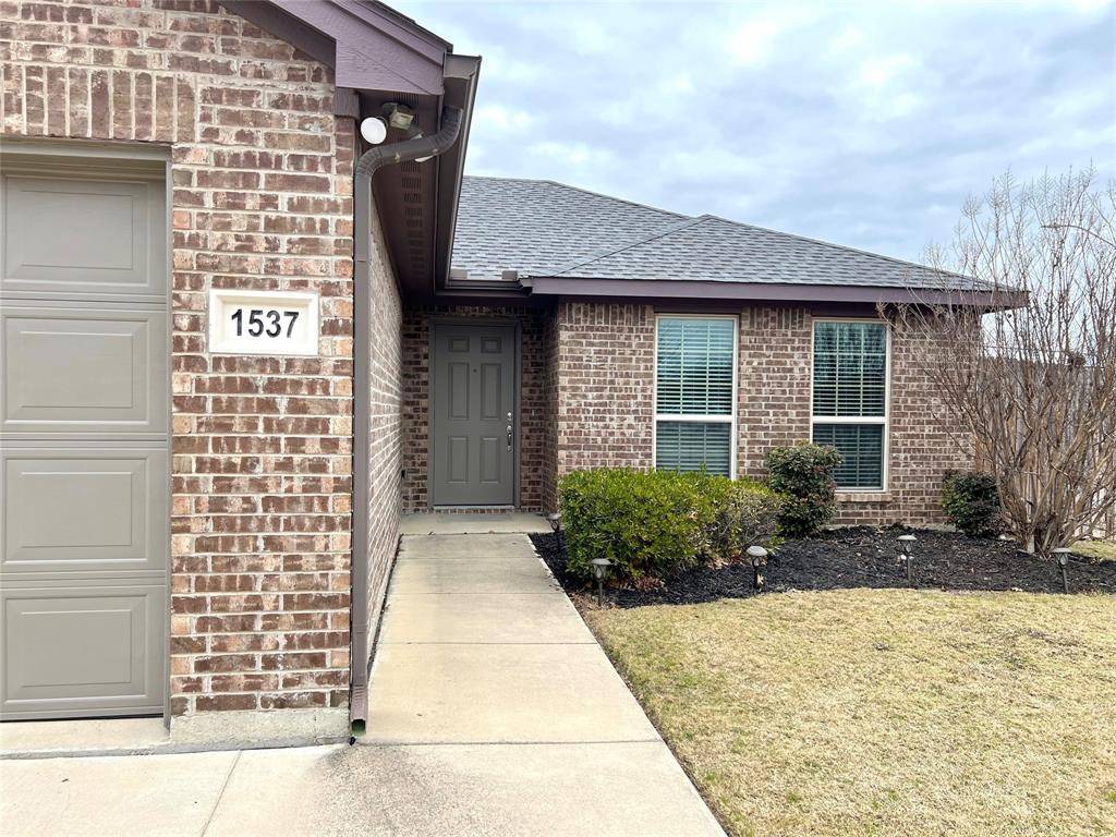 Fort Worth, TX 76140,1537 Sunburst Drive