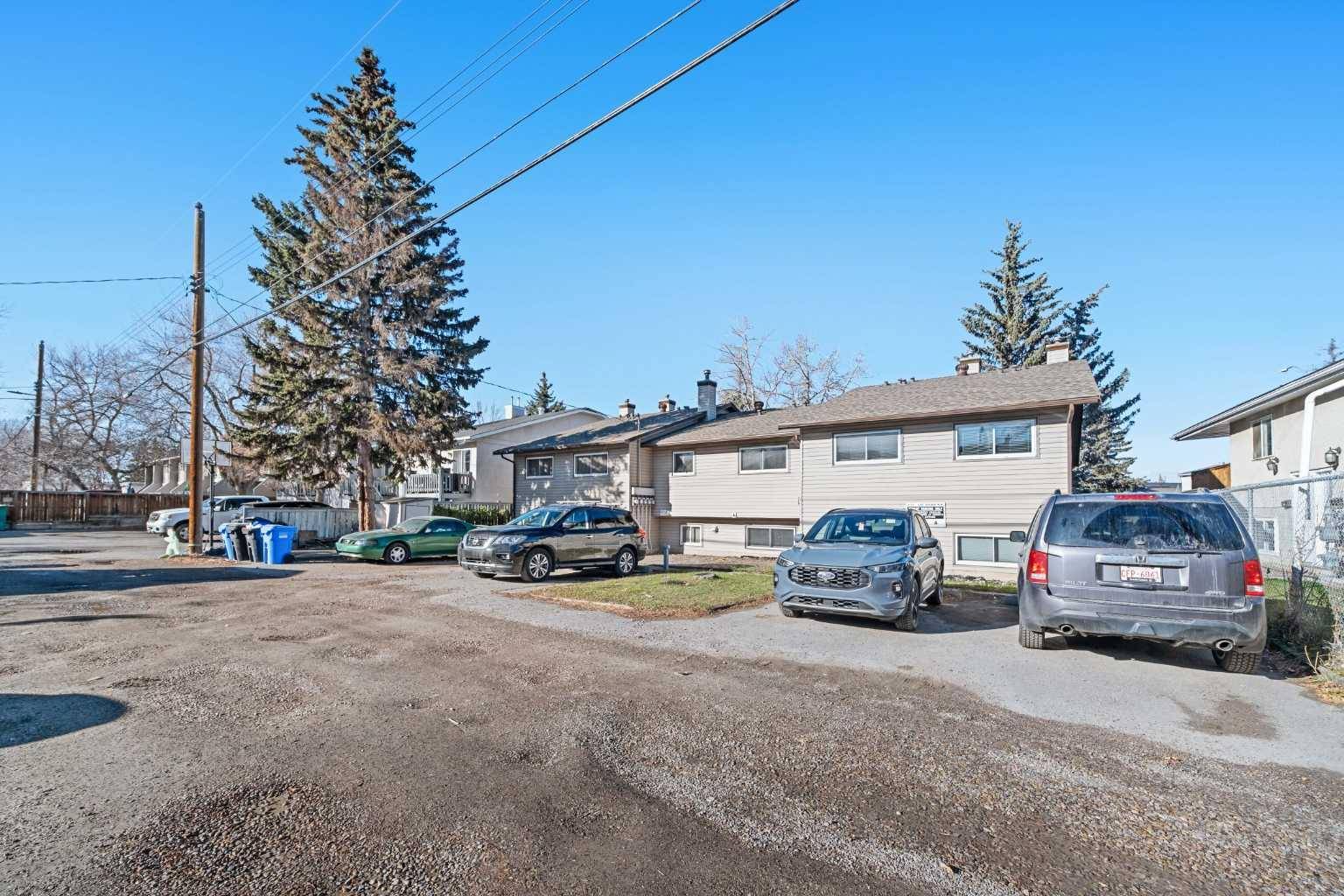 Calgary, AB T3B 1X5,7511 41 AVE NW