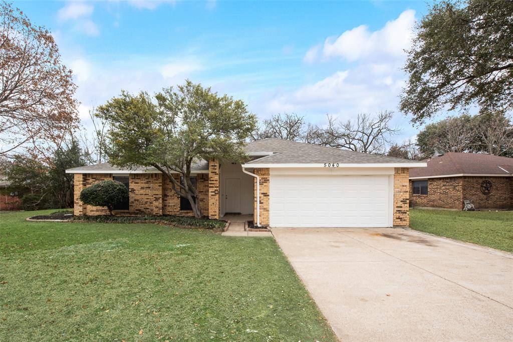 Dallas, TX 75227,5040 Hollow Ridge Road