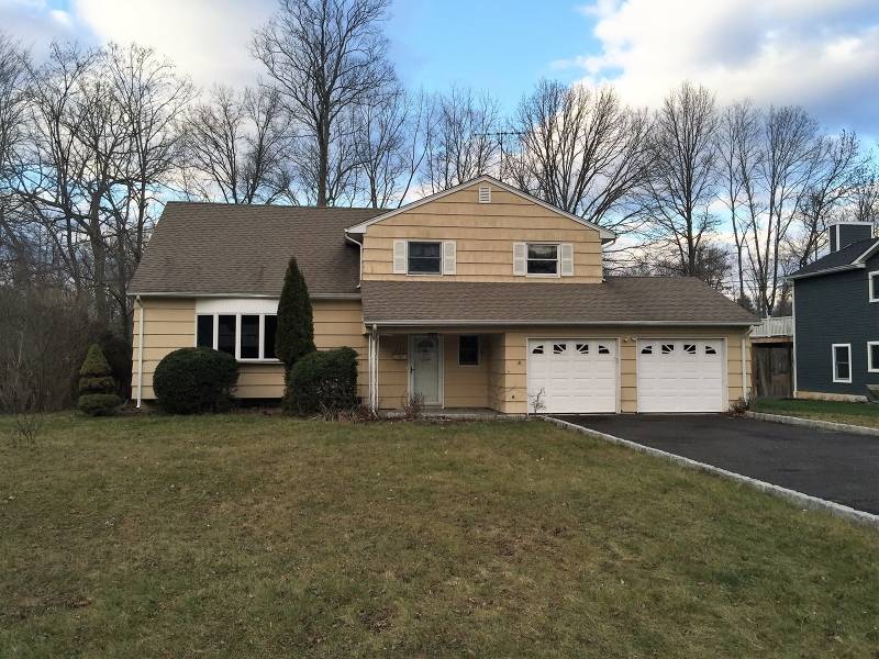 Berkeley Heights Twp., NJ 07922,215 Chaucer Dr
