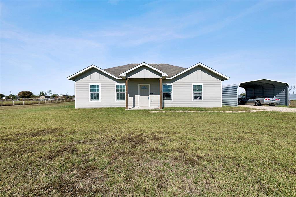 Joshua, TX 76058,3304 Chinaberry Lane