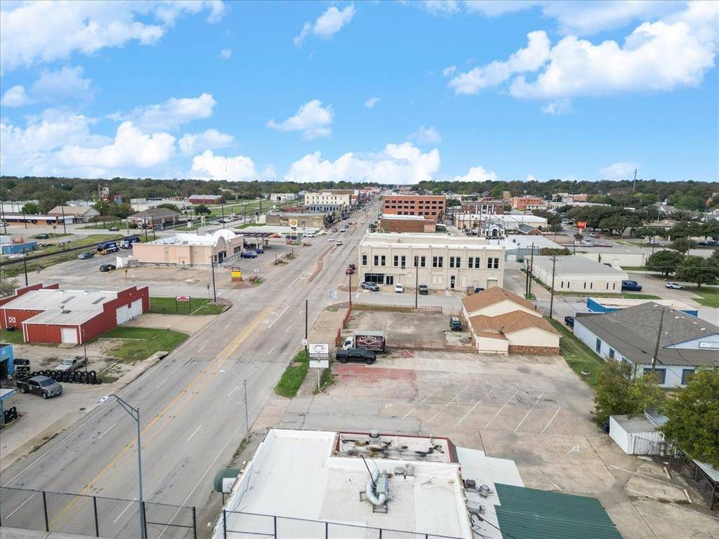 Terrell, TX 75160,419 E Moore Avenue