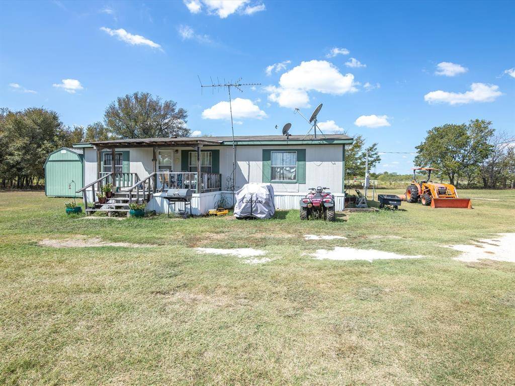 Barry, TX 75102,7051 NW County Road 1300