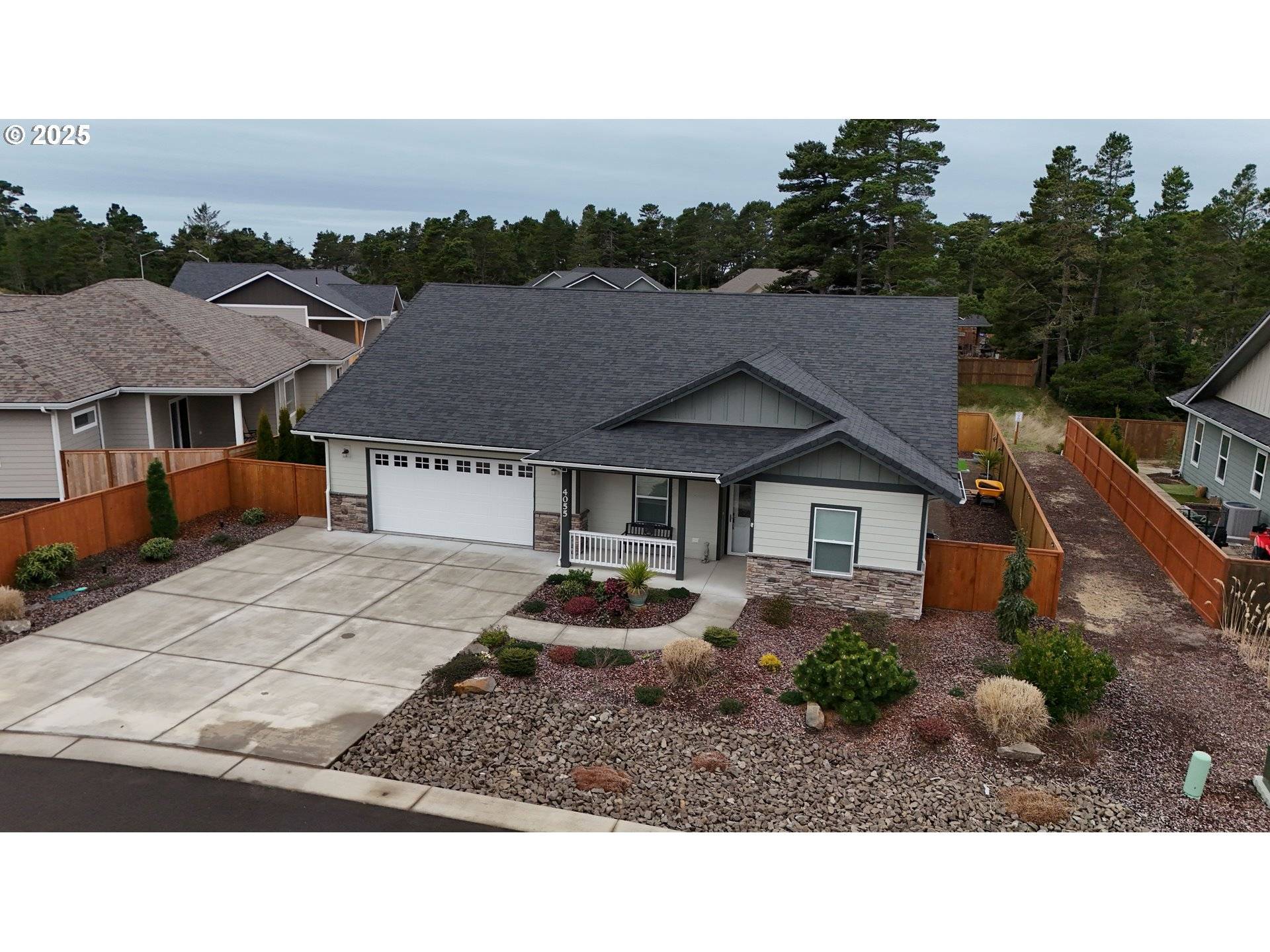 Florence, OR 97439,4055 CADDINGTON LN