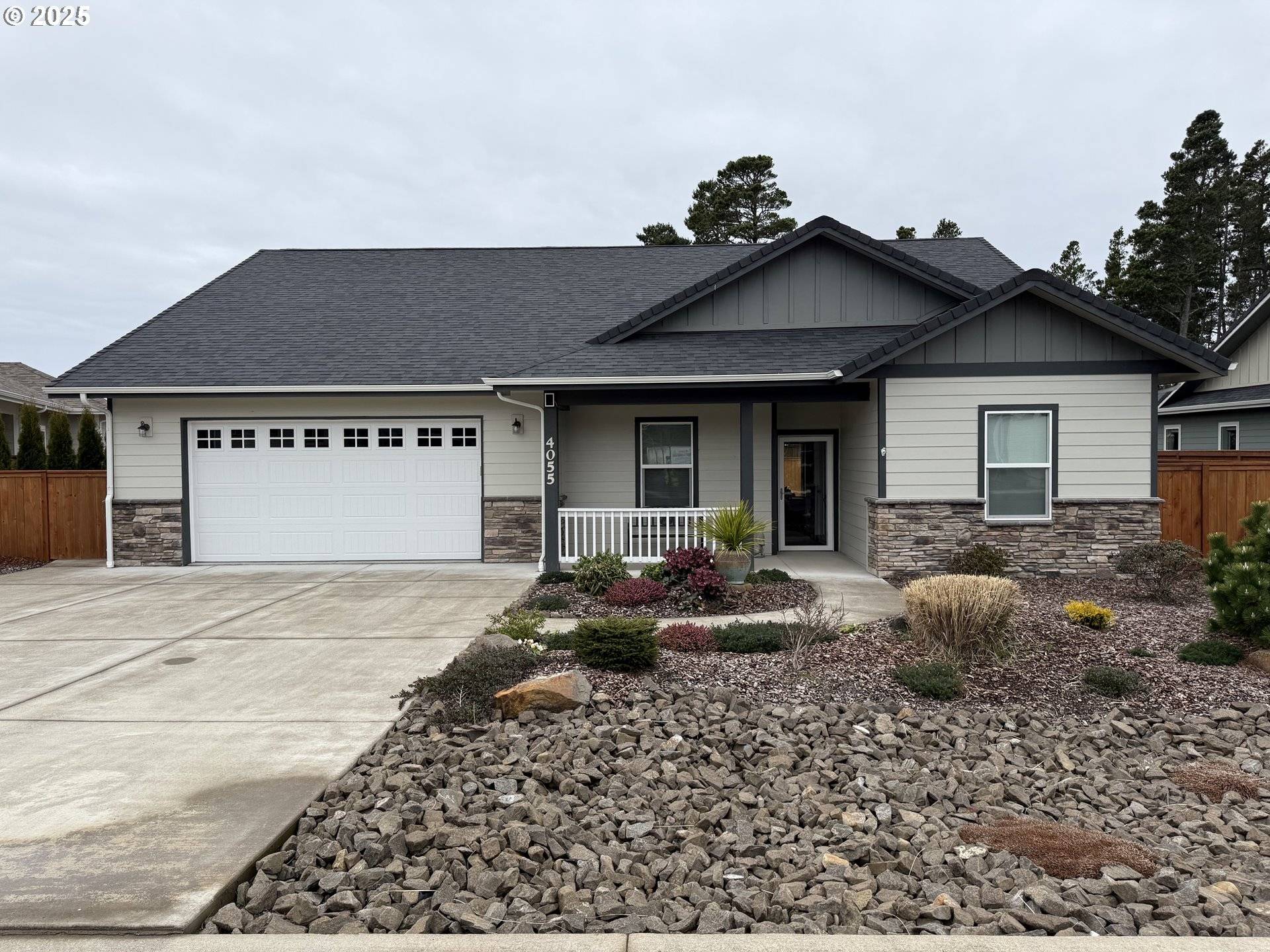 Florence, OR 97439,4055 CADDINGTON LN