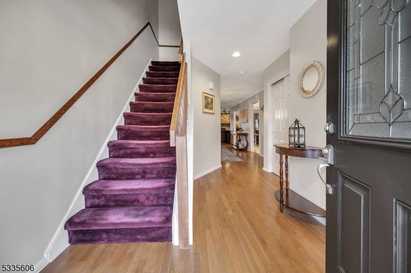 Raritan Twp., NJ 08822,15 Elm Ter