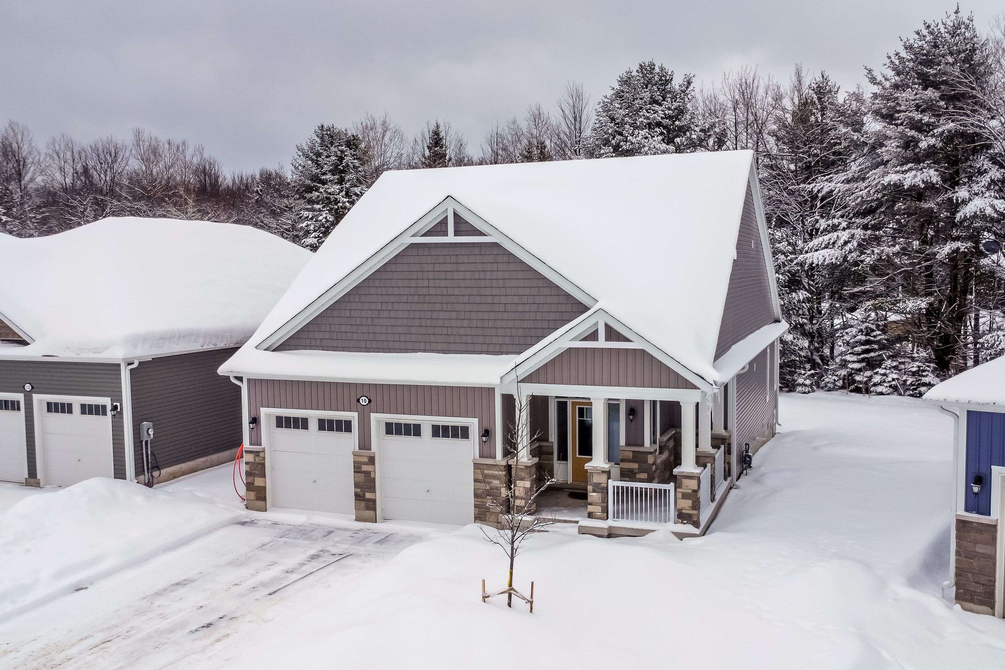 Bracebridge, ON P1L 0A9,10 DYER CRES