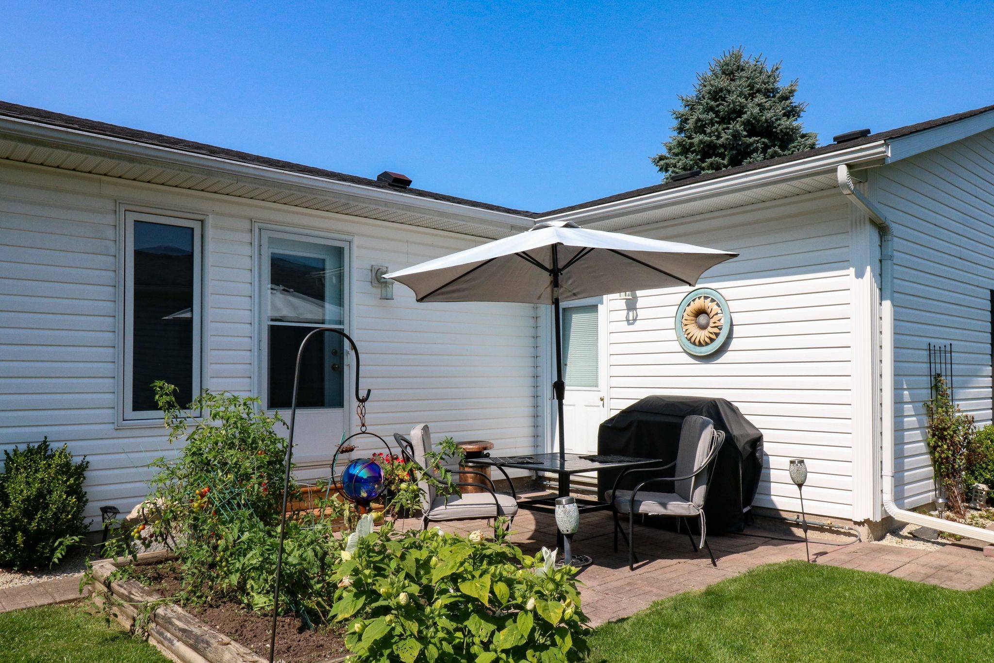 Wasaga Beach, ON L9Z 3A8,69 ST JAMES PL