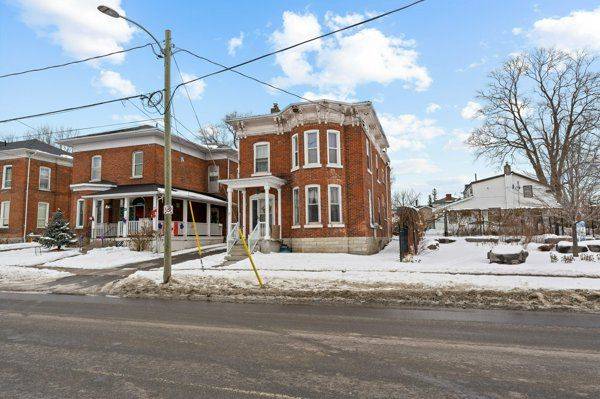 Greater Napanee, ON K7R 2C2,11 Bridge ST #west