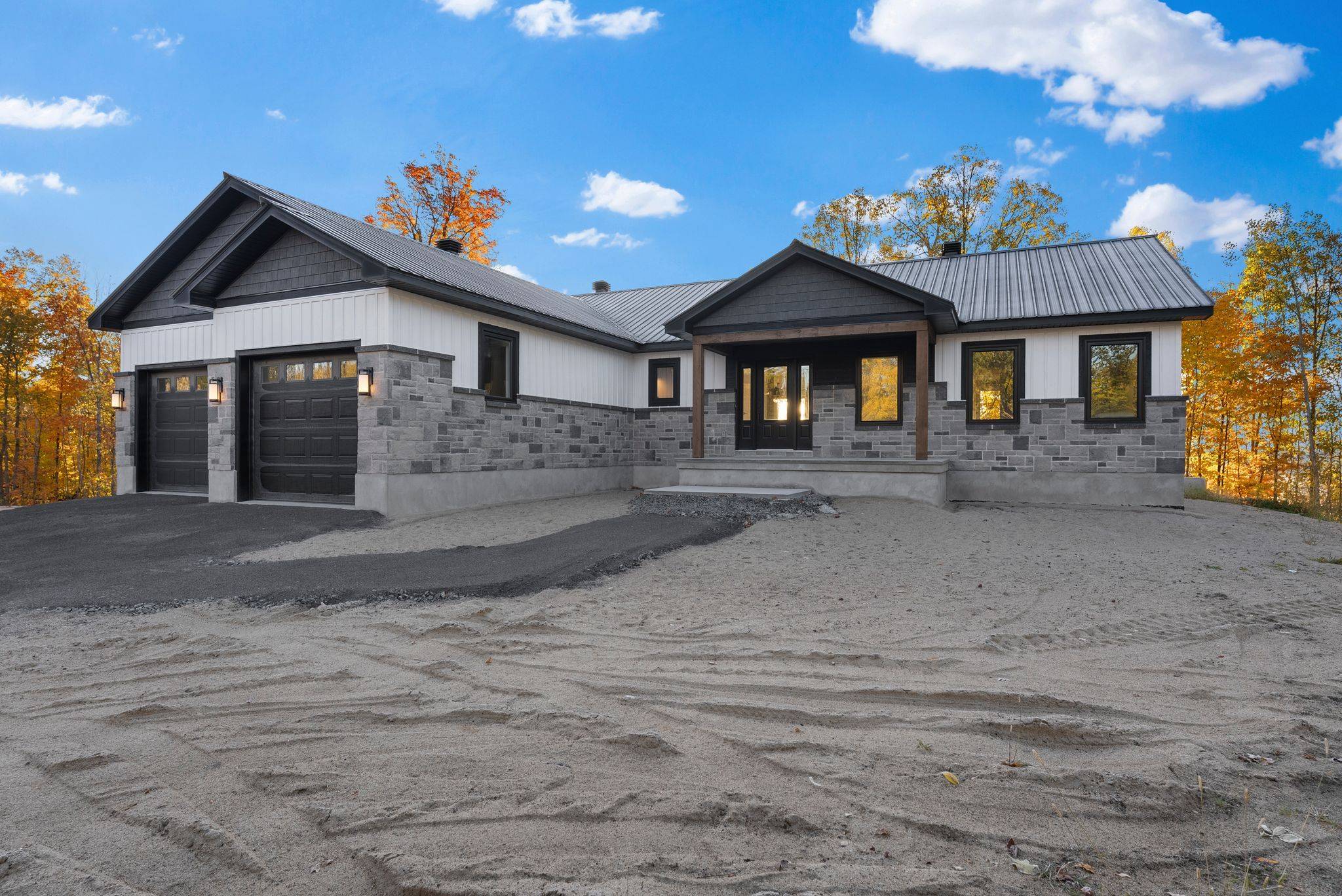 Mcnab/braeside, ON K7S 3G8,122 Bandys RD