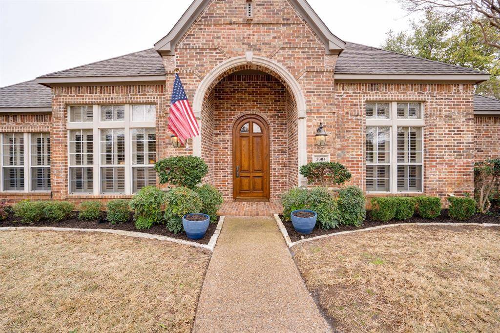 Plano, TX 75093,3304 Oak Hollow Drive