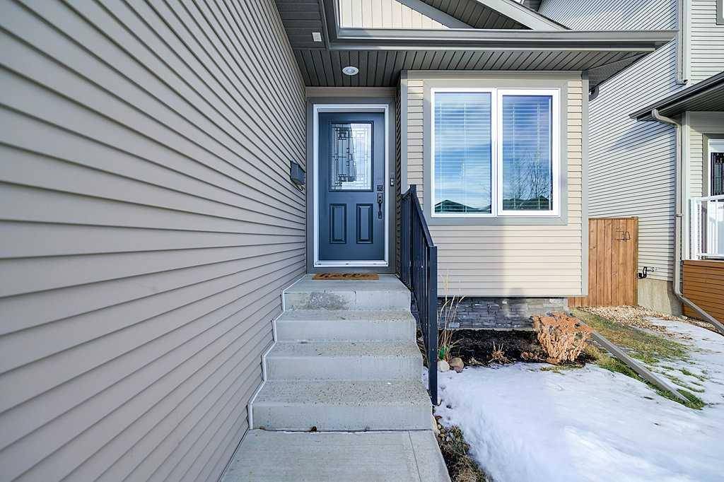 Red Deer, AB T4R 0H6,16 Vincent Close