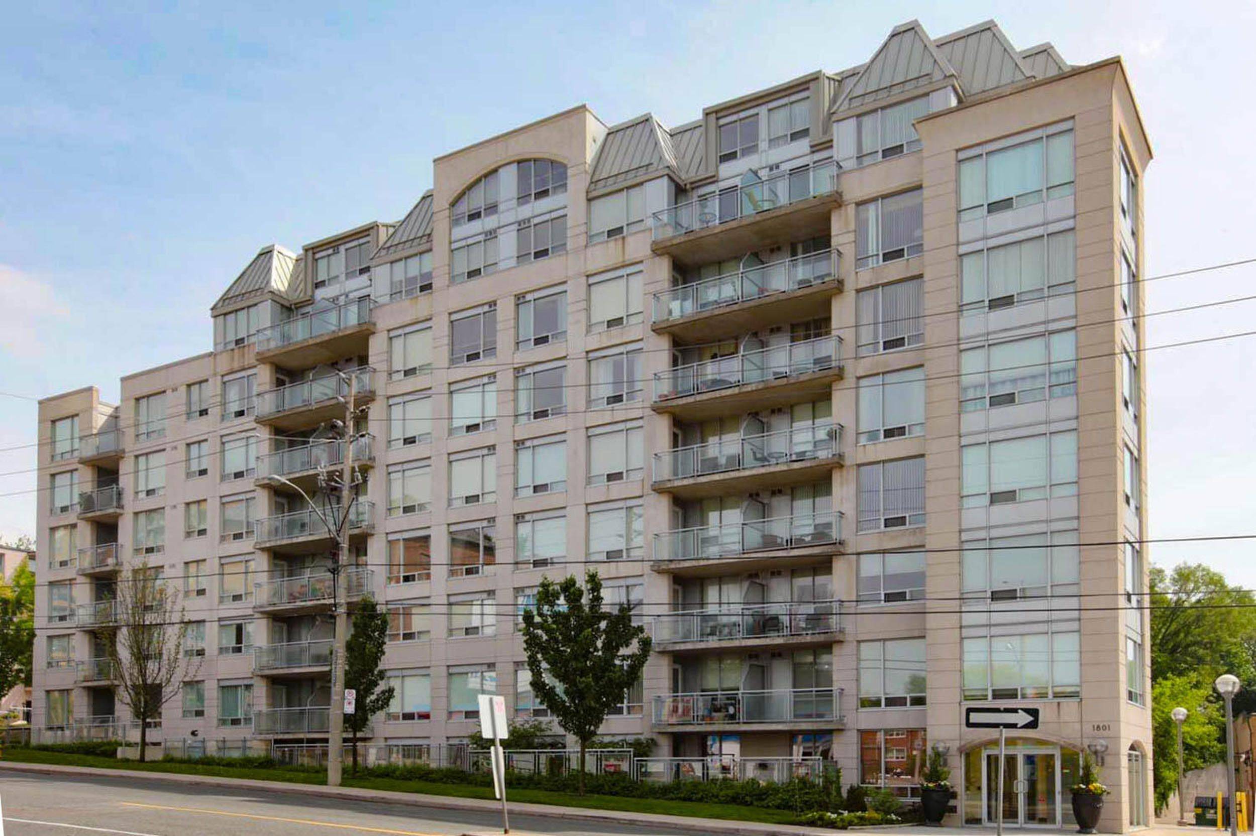 Toronto C11, ON M4G 4K2,1801 Bayview AVE #201