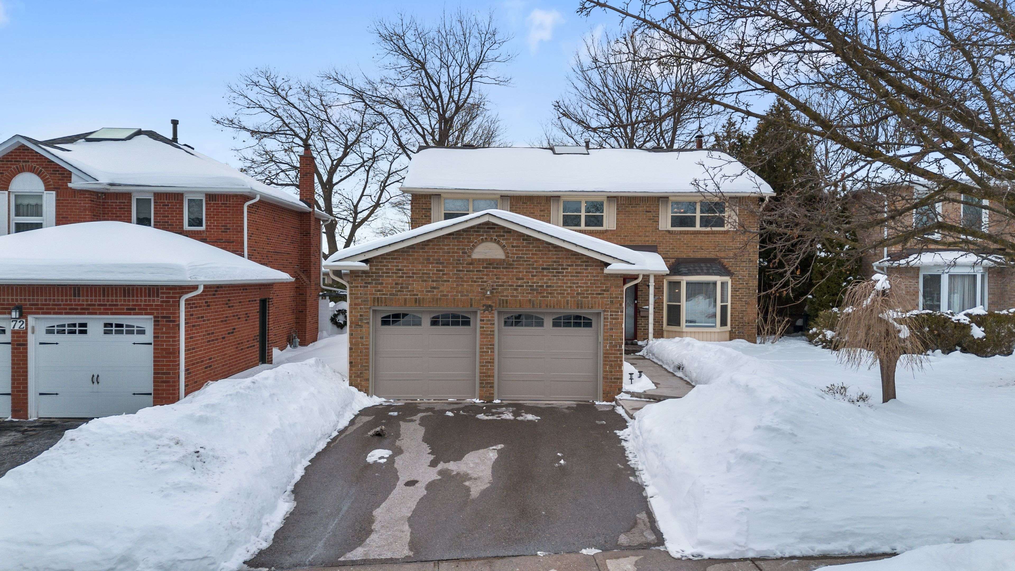 Brampton, ON L6Z 3E2,70 Barr CRES