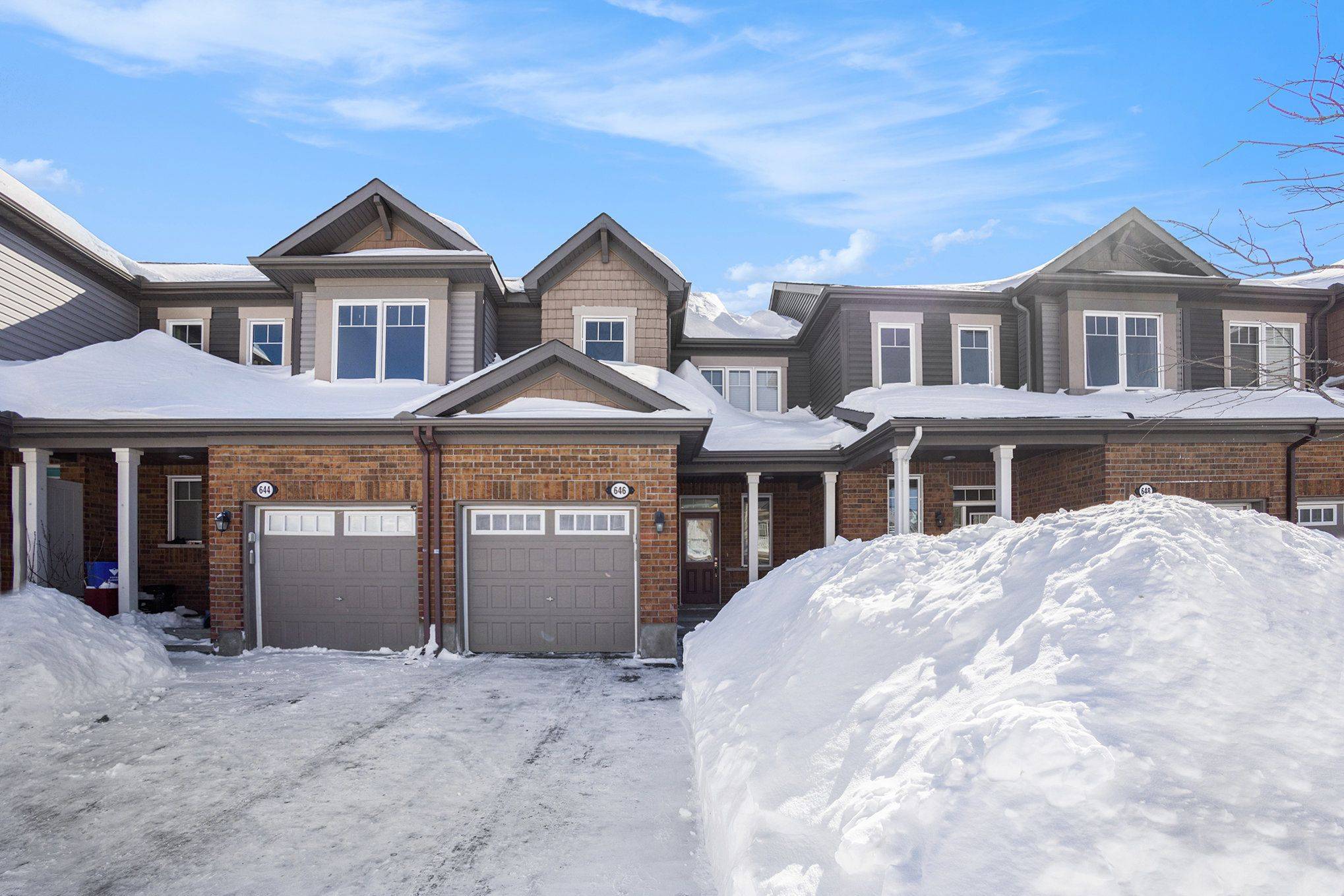 Barrhaven, ON K2J 5Y8,646 Bluegill AVE