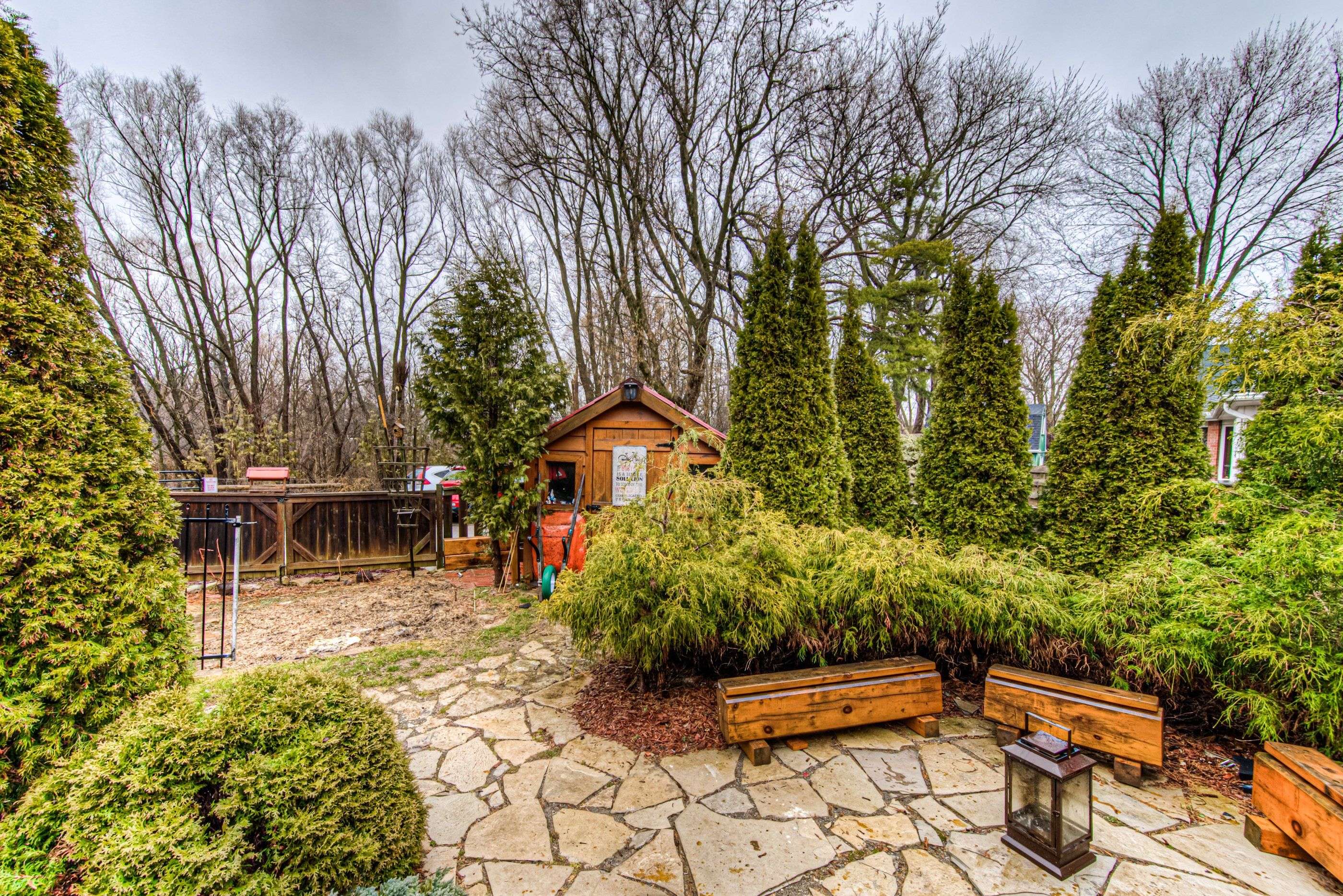 Puslinch, ON N3C 2V4,32 Holly TRL