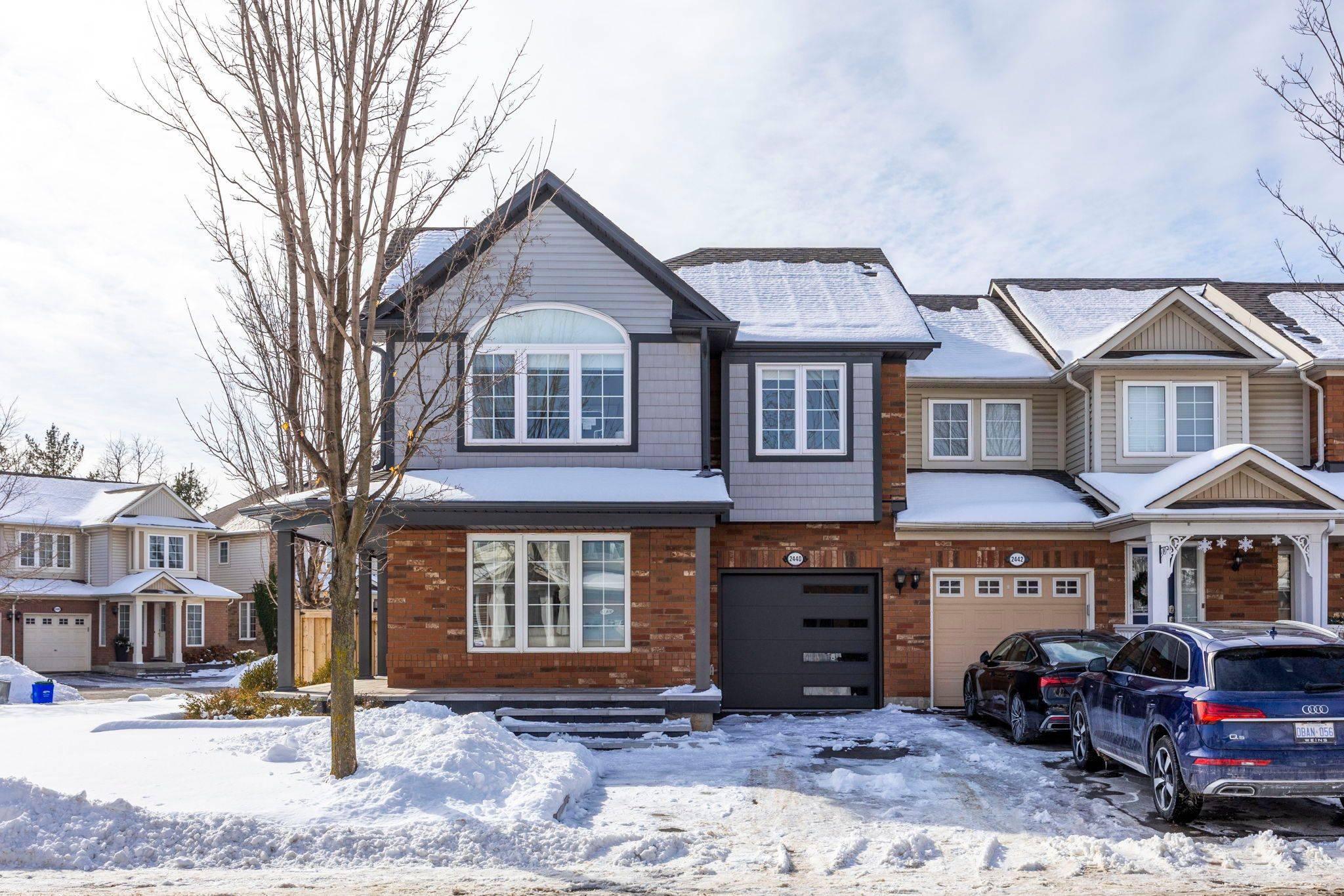 Oakville, ON L6M 4E3,2440 Wooden Hill CIR