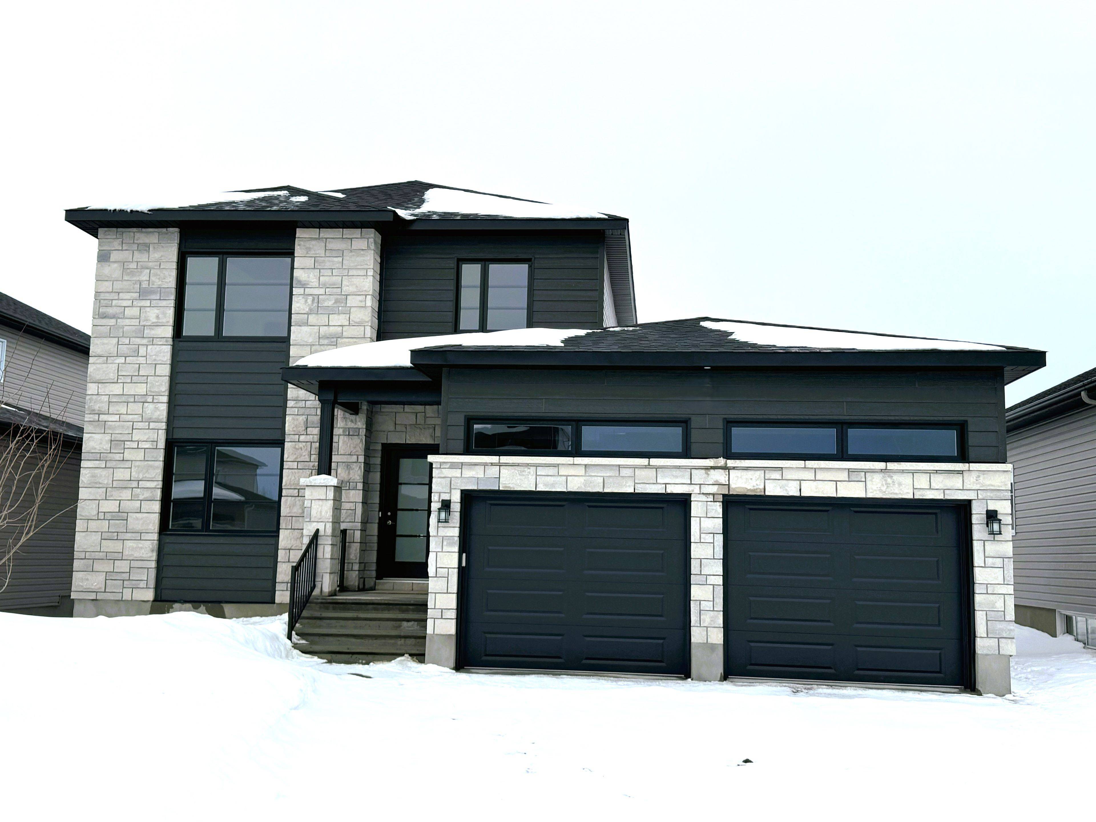 Russell, ON K0A 1W0,628 Geneva CRES